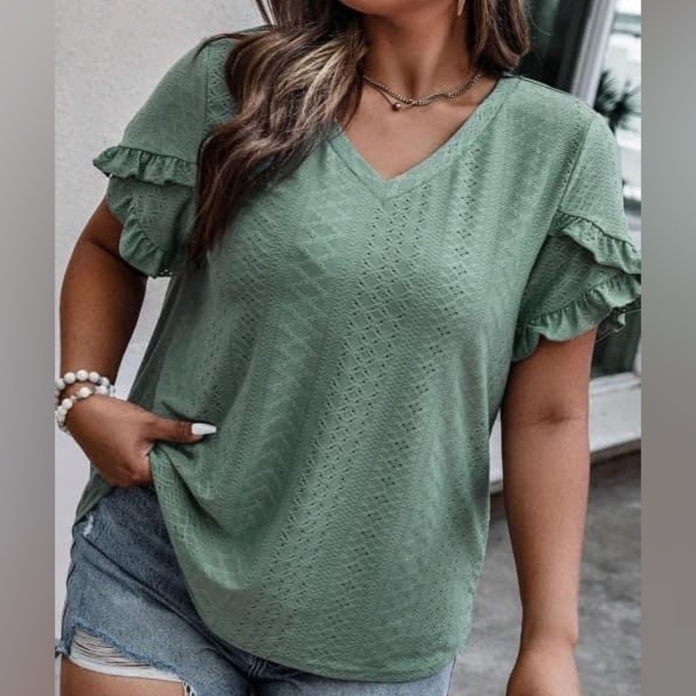 Women’s Petal Sleeve Top